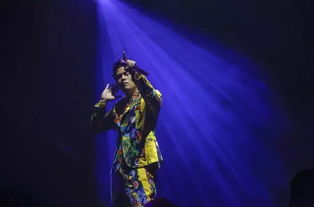 周杰倫演唱會引爆朋友圈 十萬人狂歡創全國紀錄，經紀公司深夜發文致謝